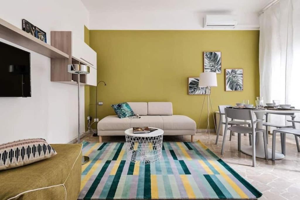 Appartamento Incantevole In Brera Milan Luaran gambar